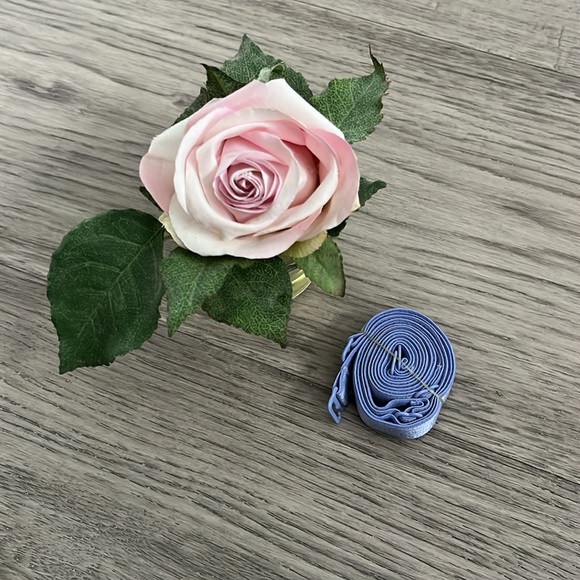 VS Periwinkle Adjustable Bra Straps - Picture 4 of 5